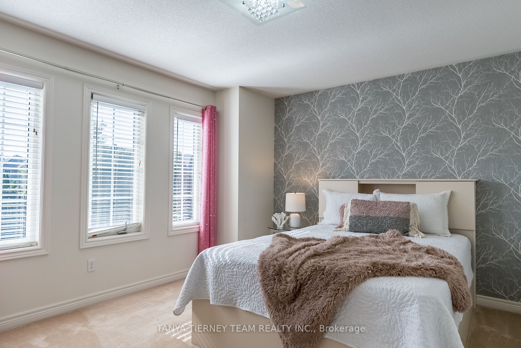 21 Corsham Drive