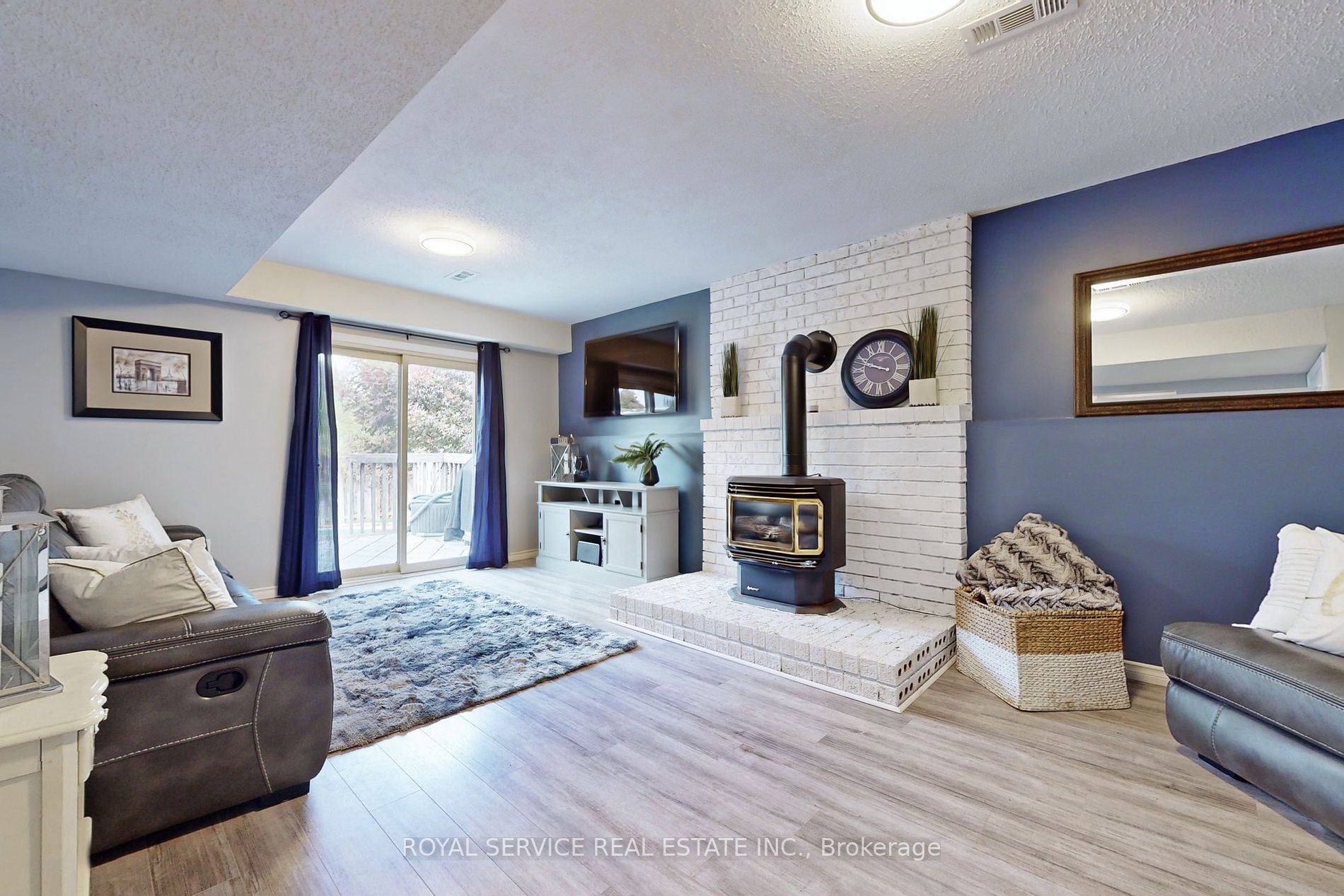 84 Homefield Square