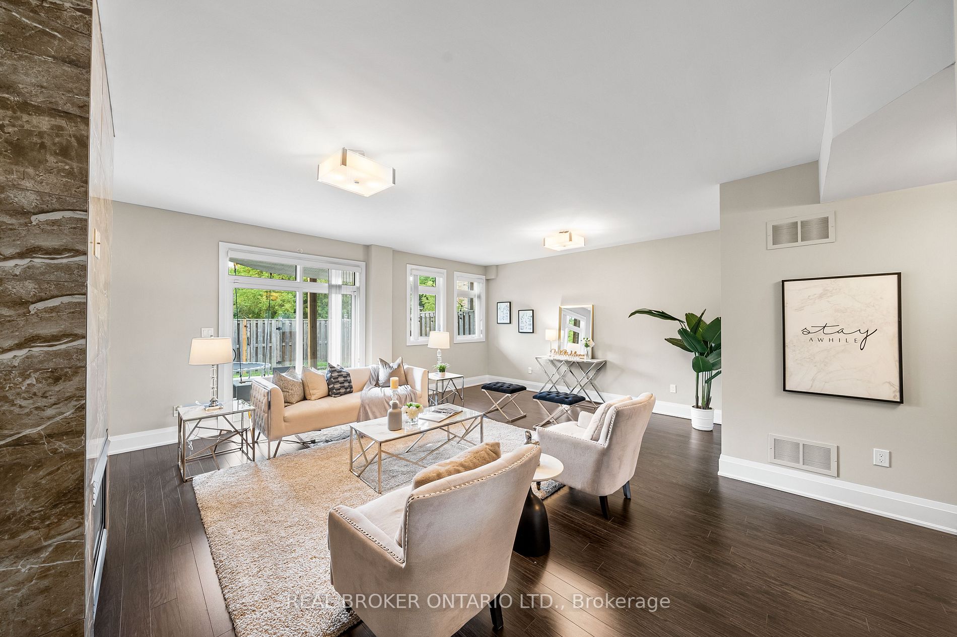 6488 Kingston Road