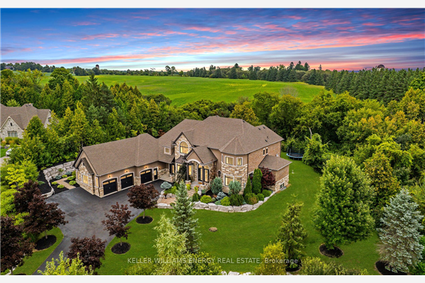 33 Petaluma Crt, Whitby