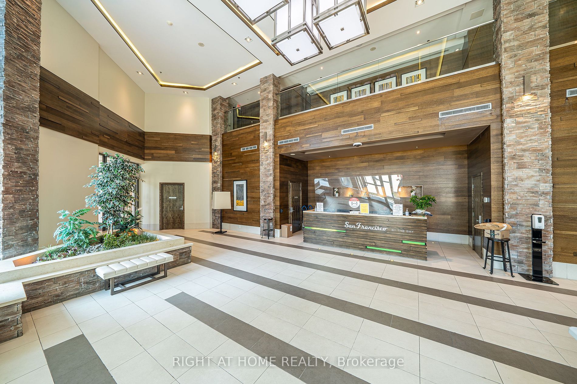 1215 Bayly St, #708