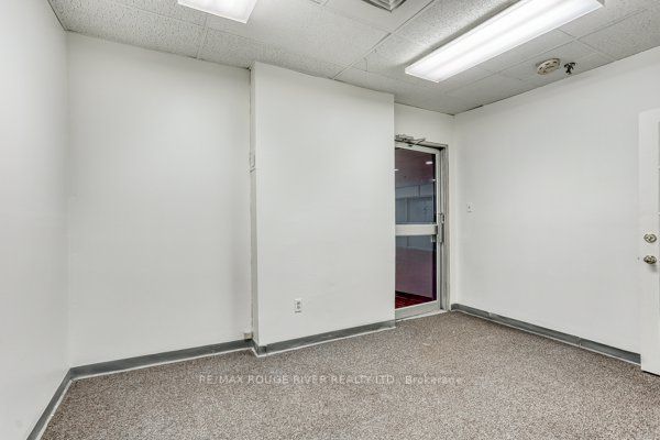 68 King St E, #A