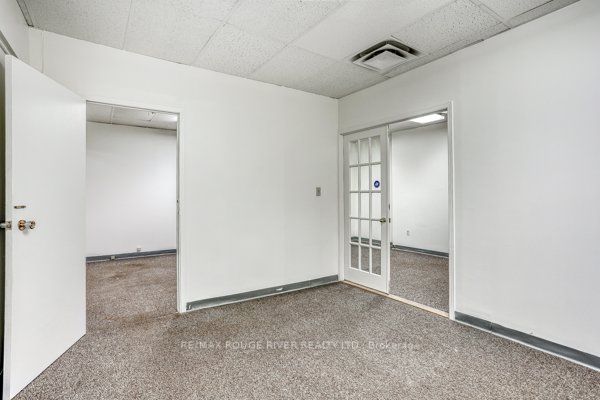 68 King St E, #A