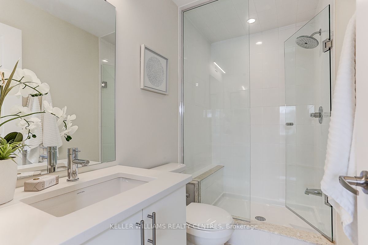 2550 Castlegate Crossing N, #314