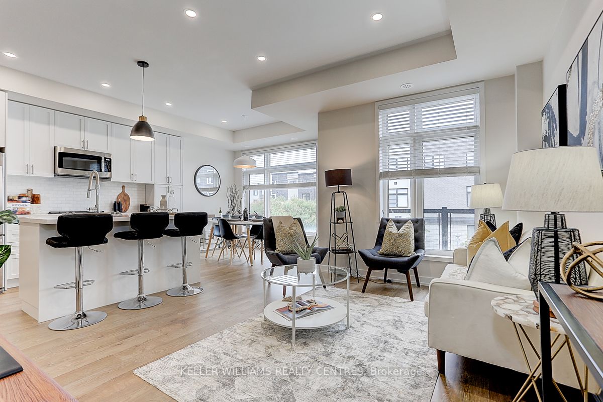 2550 Castlegate Crossing N, #314