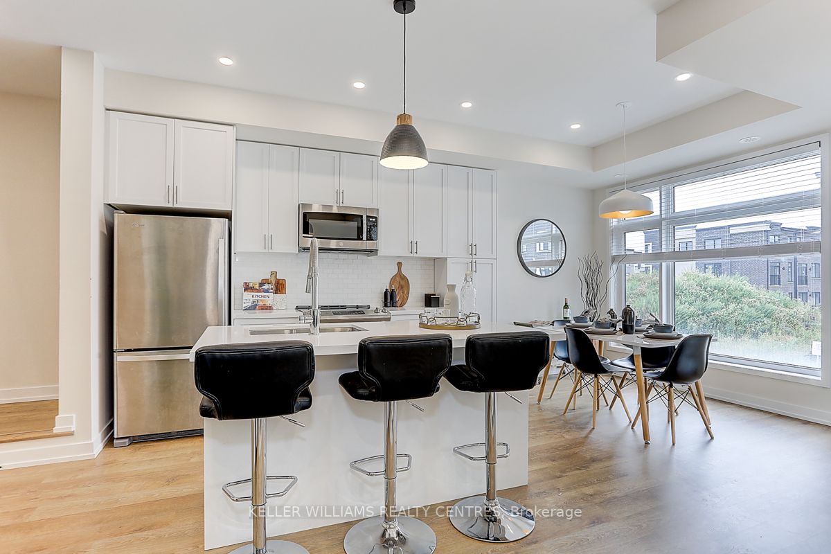 2550 Castlegate Crossing N, #314