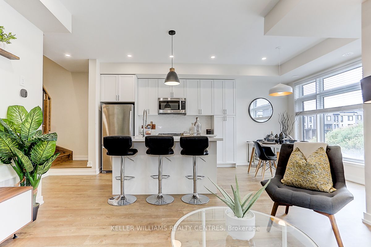 2550 Castlegate Crossing N, #314