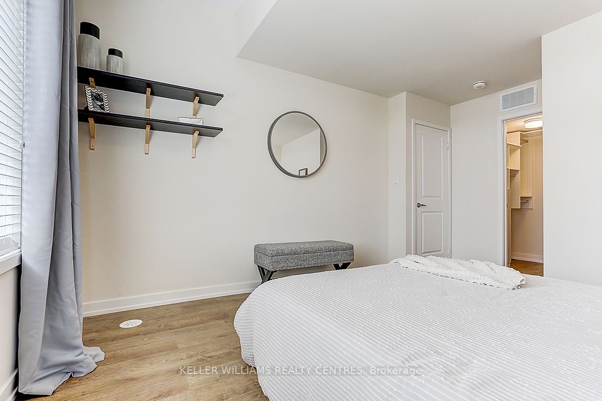 2550 Castlegate Crossing N, #314