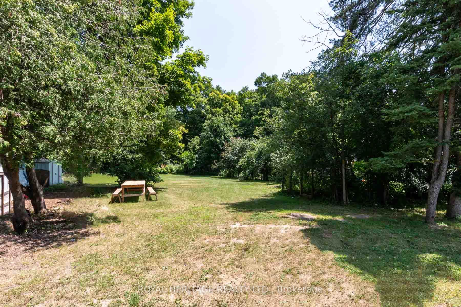 99 Townline Road N
