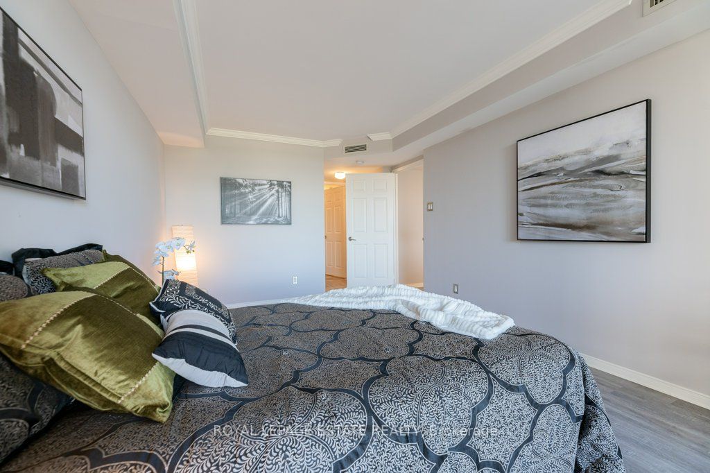 4725 Sheppard Ave E, #416
