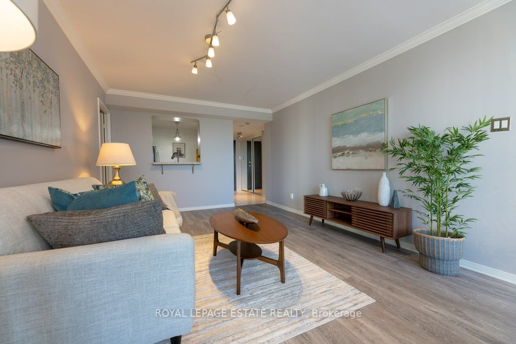 4725 Sheppard Ave E, #416