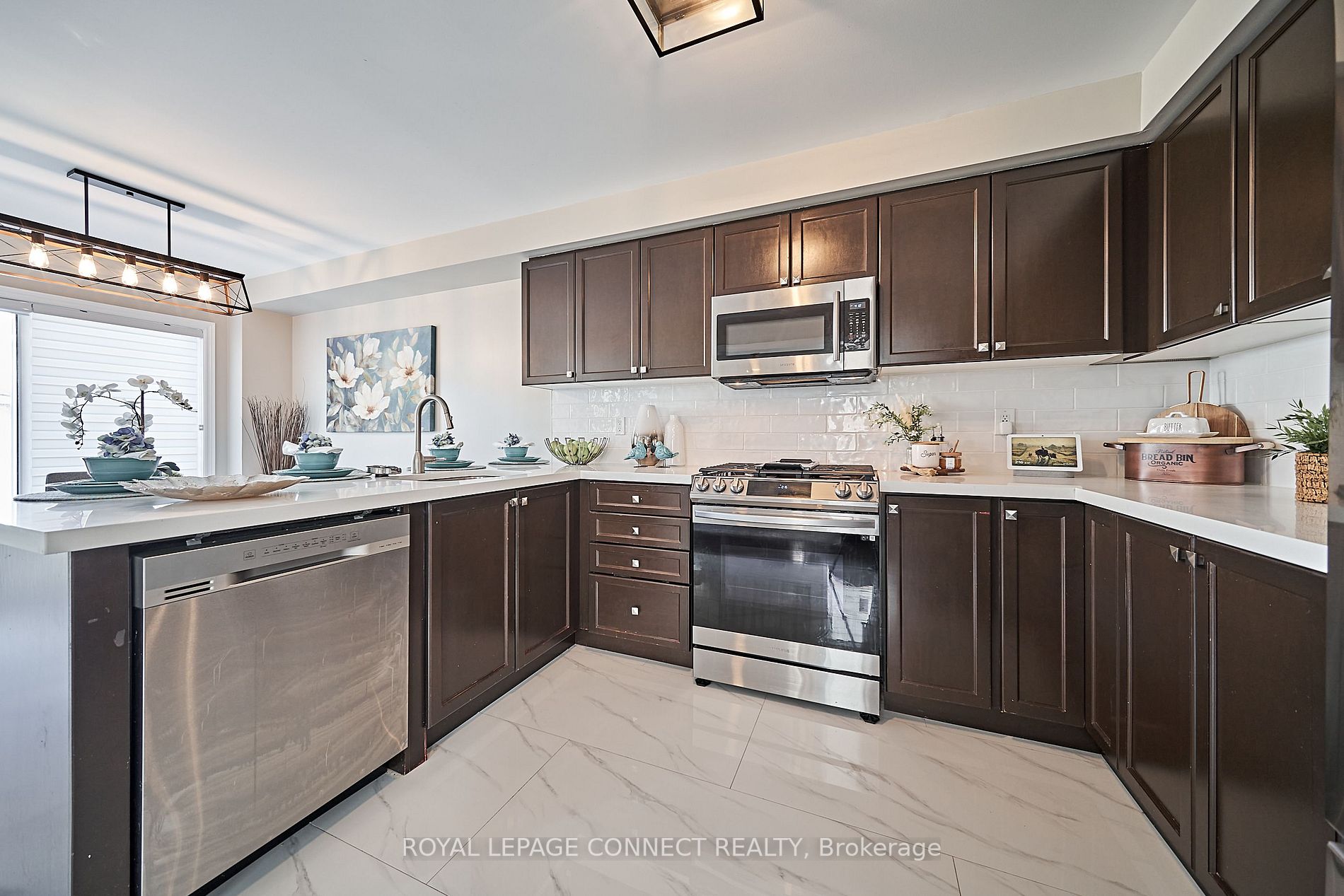 181 Bathgate Cres