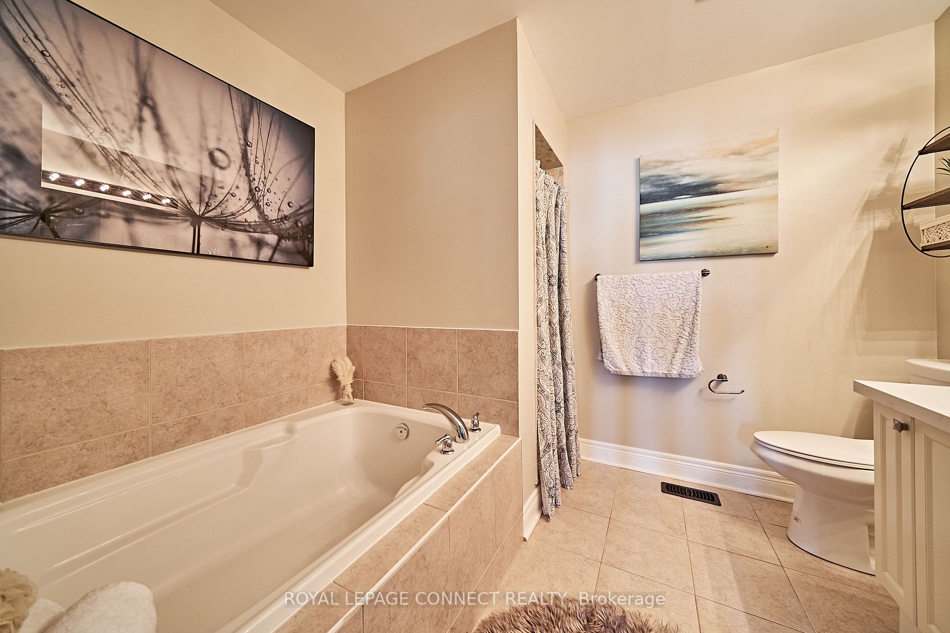 181 Bathgate Cres