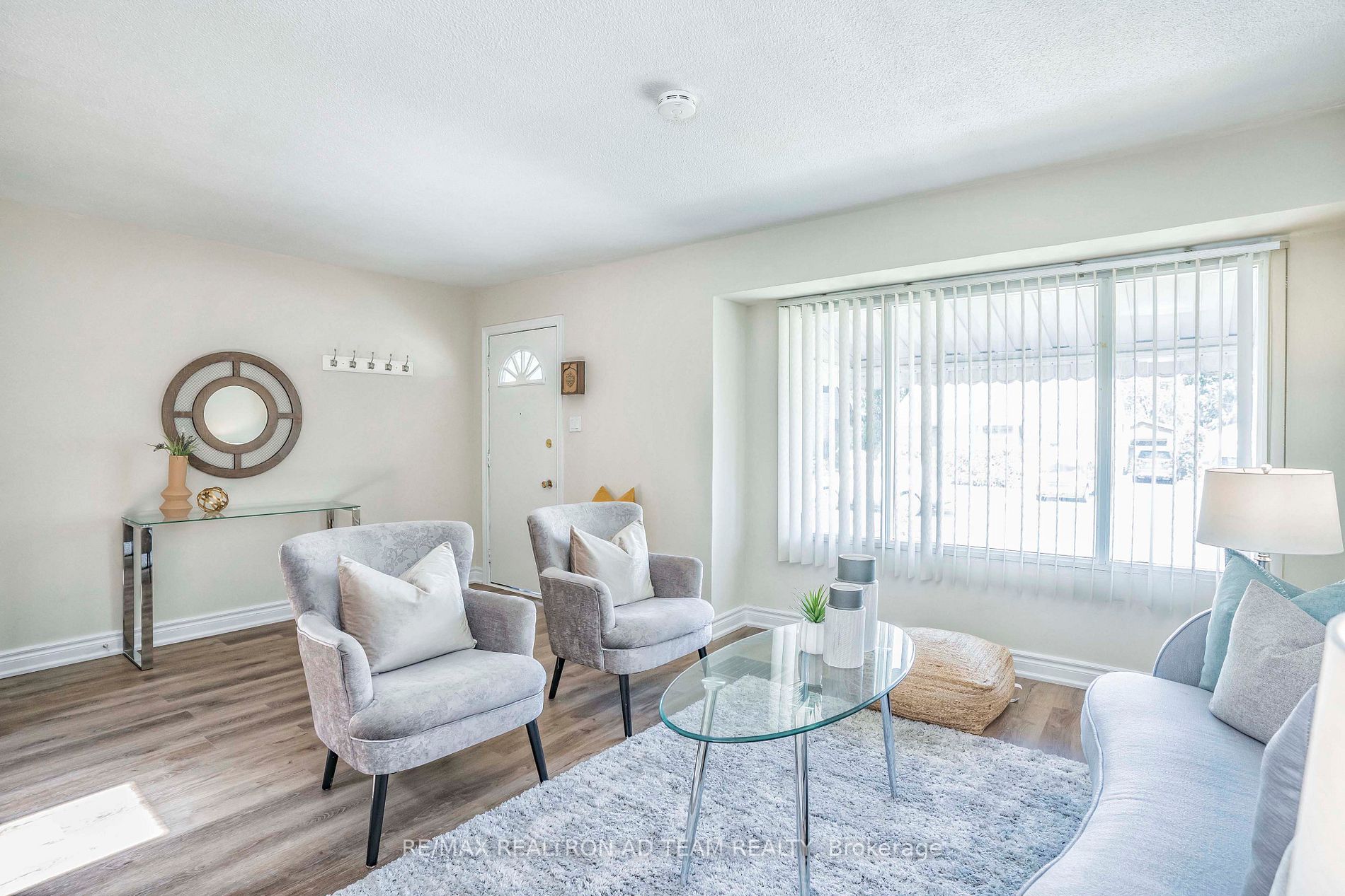 24 Woodhouse Crescent