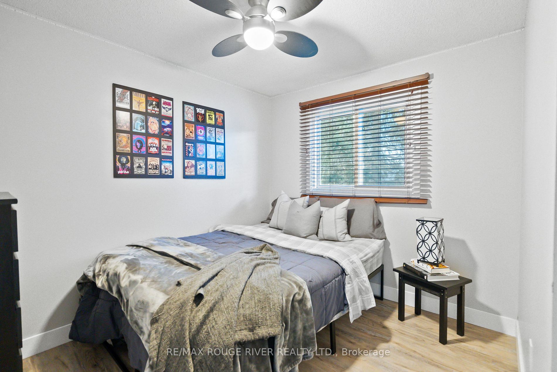 116 Yorkville Dr