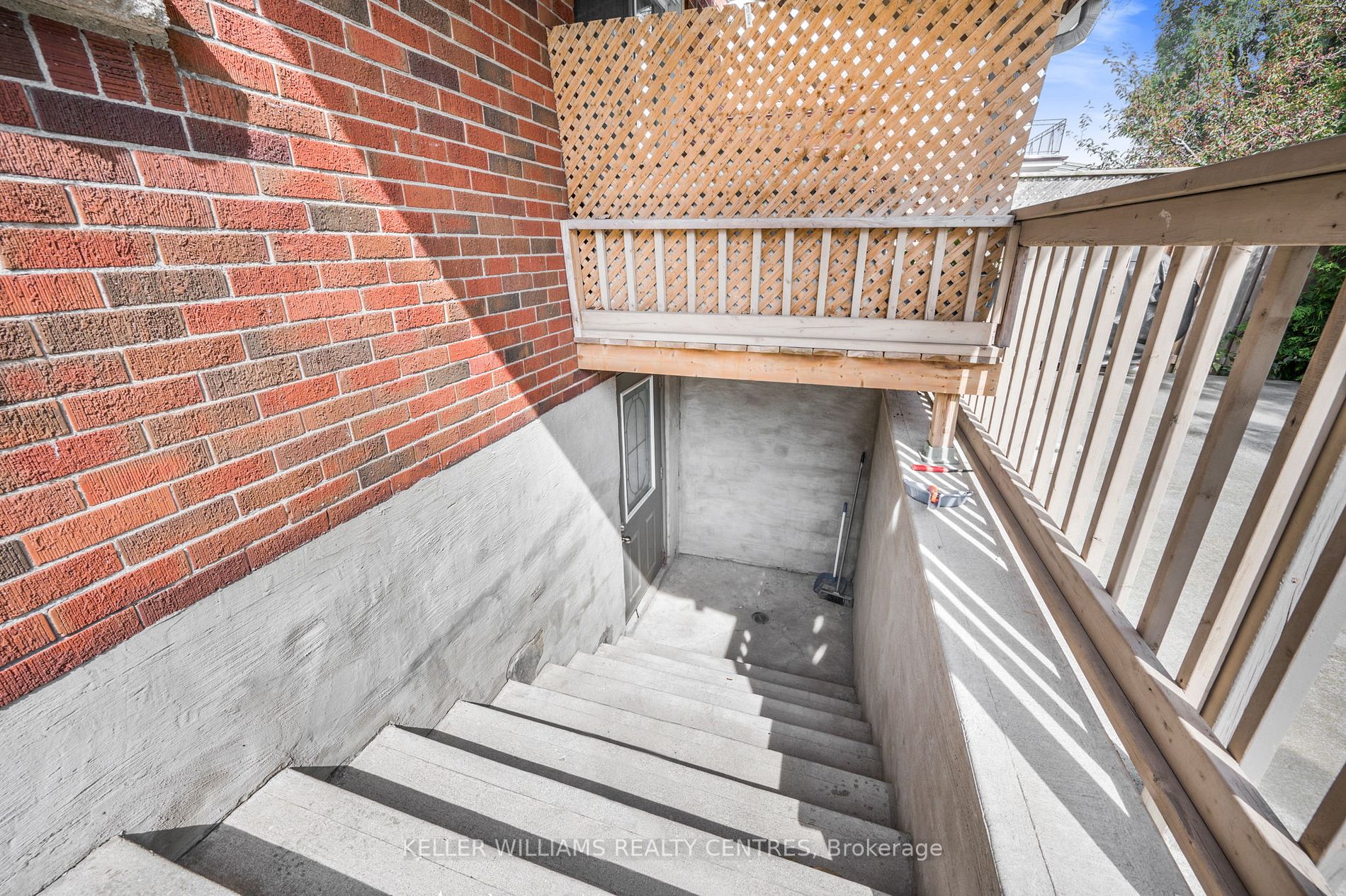 801 Midland Ave