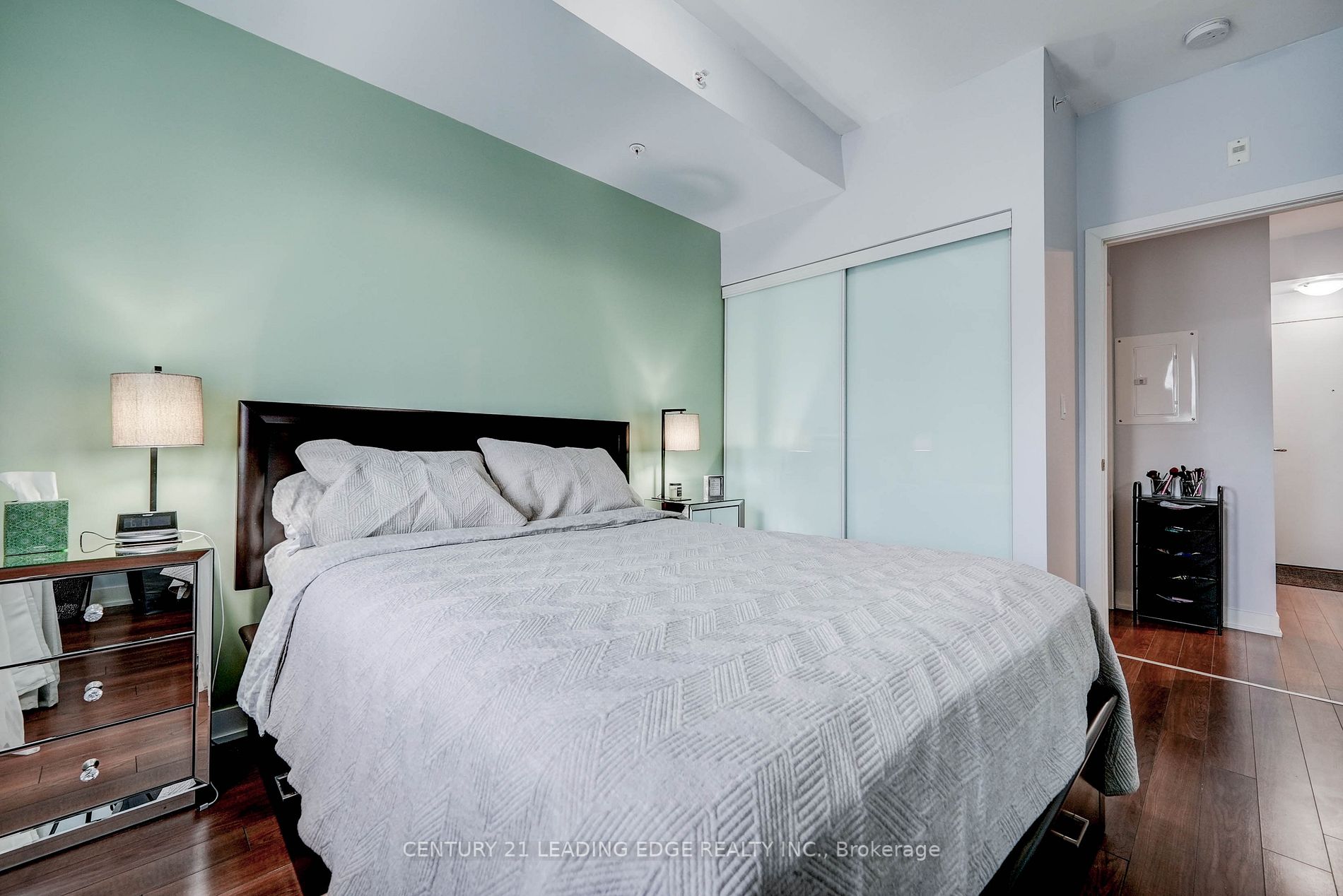 3560 St. Clair Ave E, #212