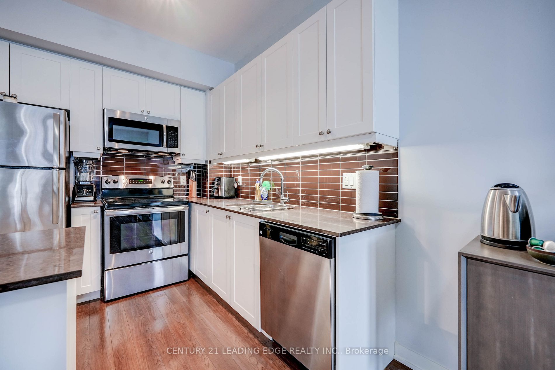 3560 St. Clair Ave E, #212