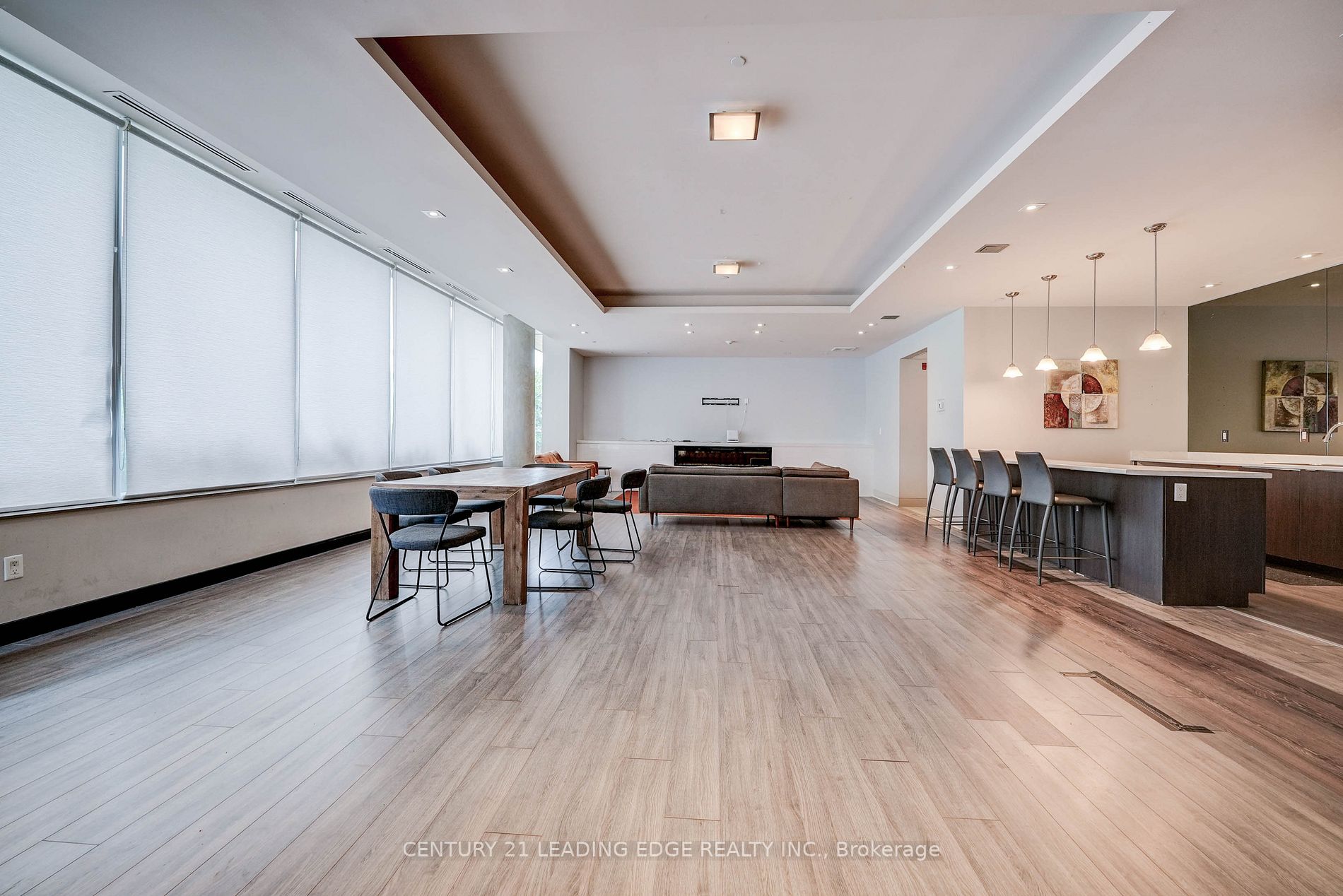 3560 St. Clair Ave E, #212