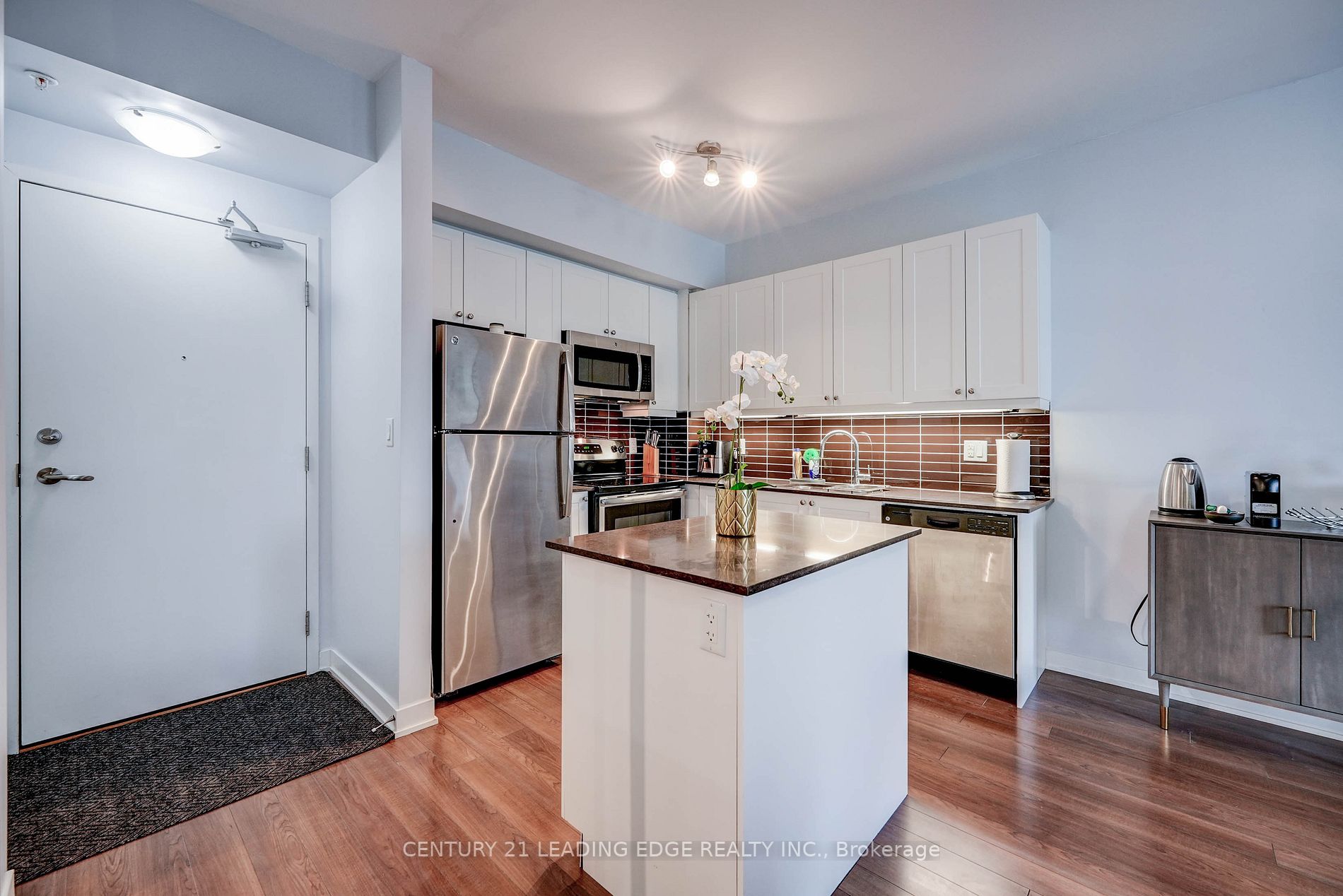 3560 St. Clair Ave E, #212