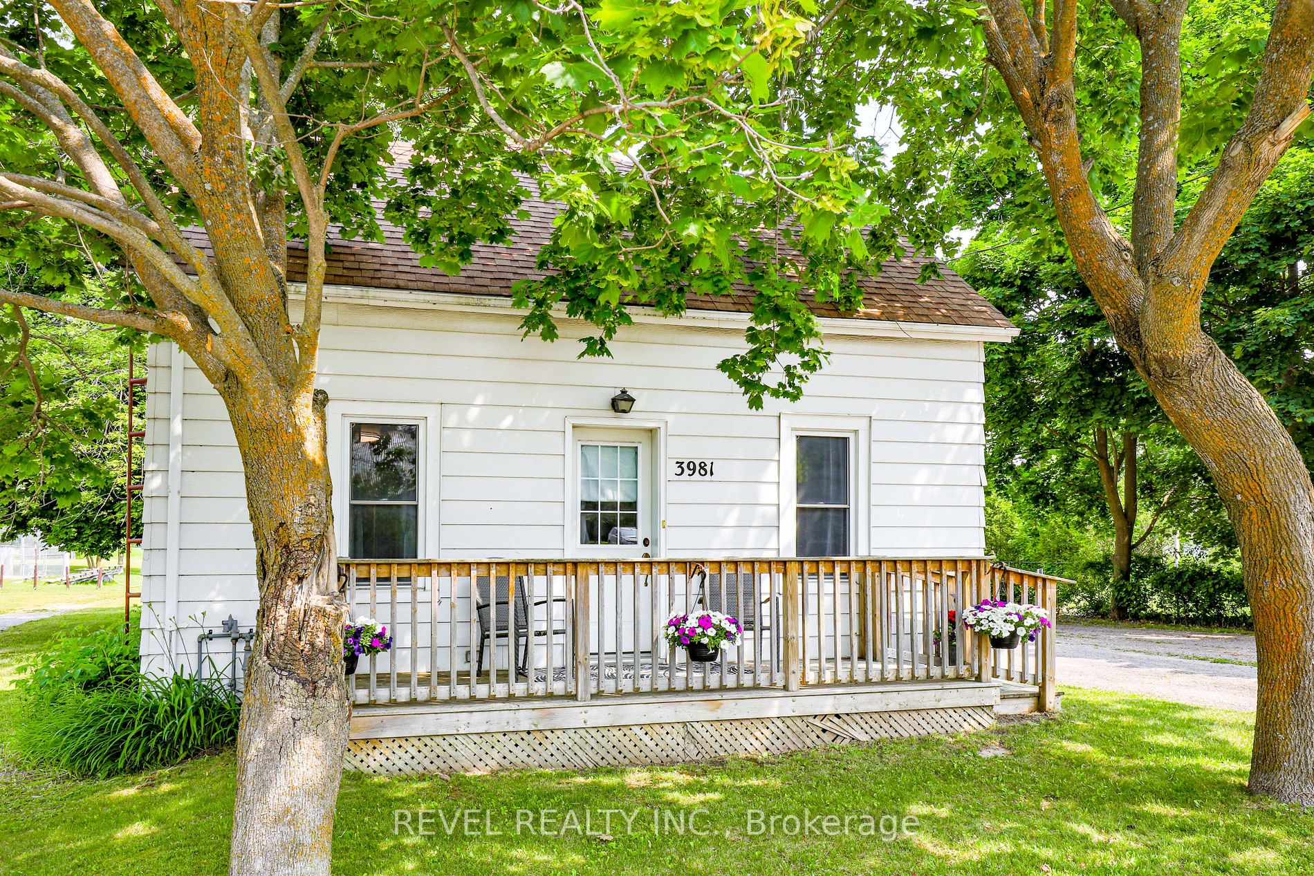3981 Highway 7A Rd