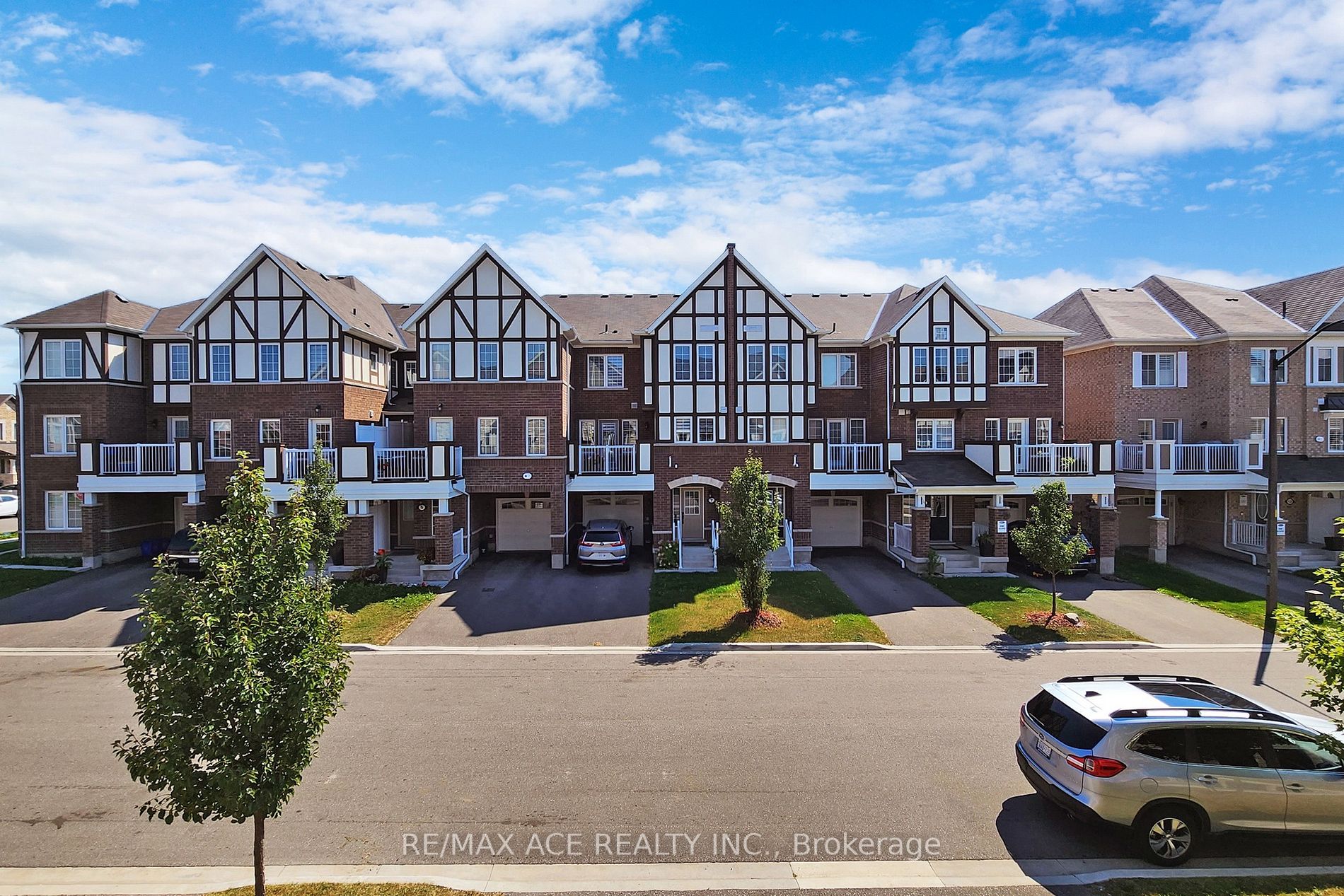 8 Goldeye St
