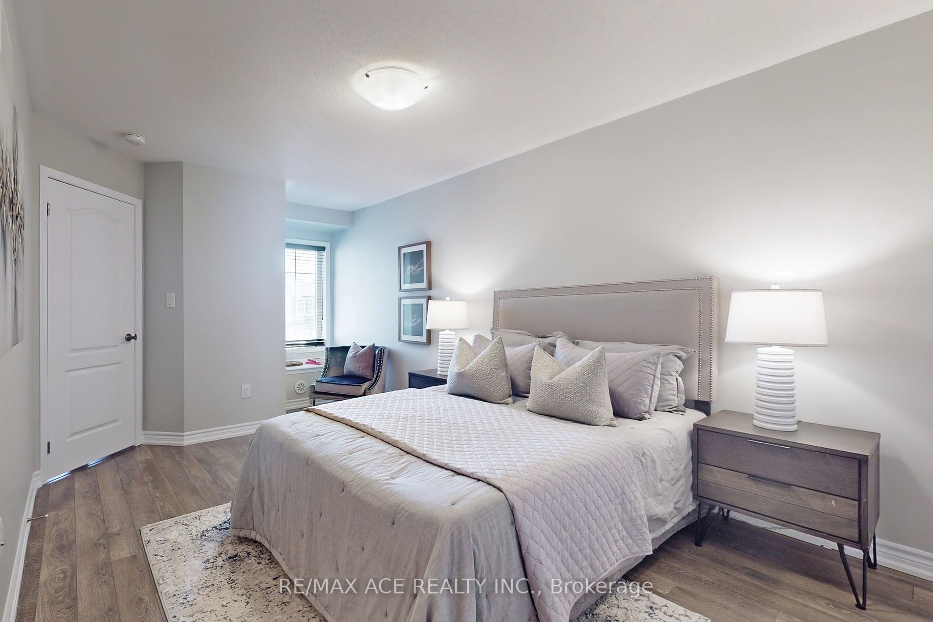 8 Goldeye St