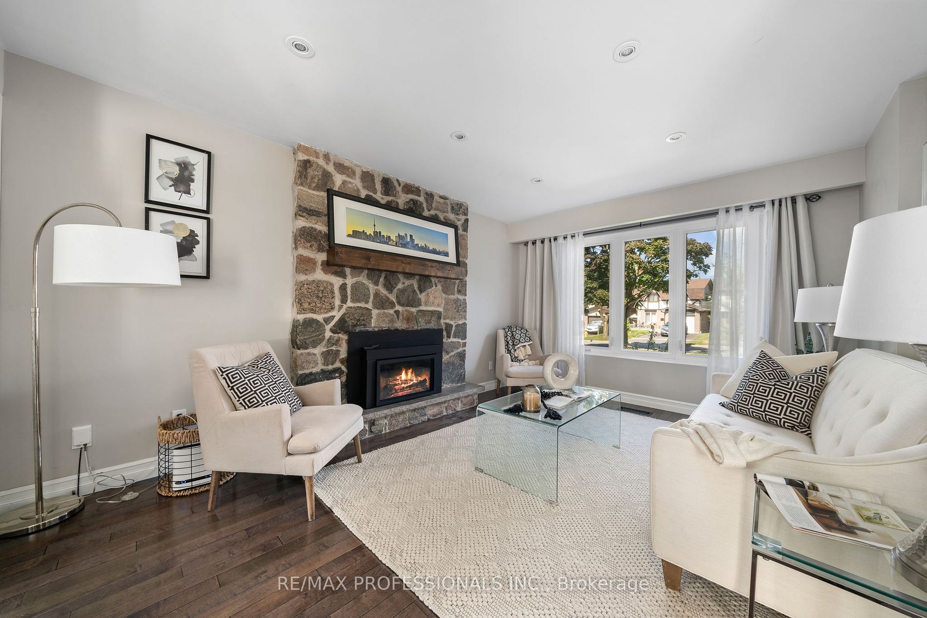 598 Stonebridge Lane