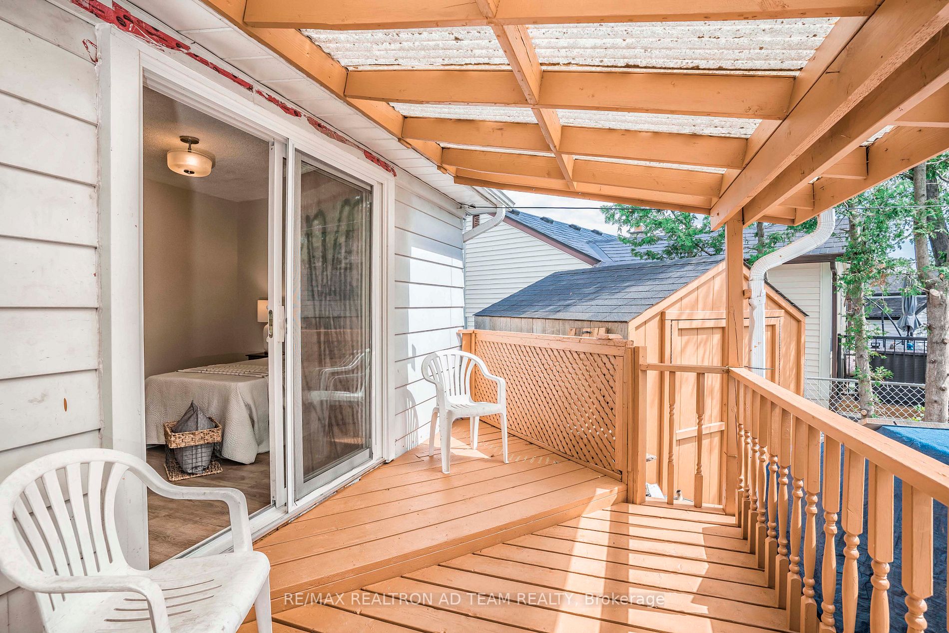 24 Woodhouse Crescent
