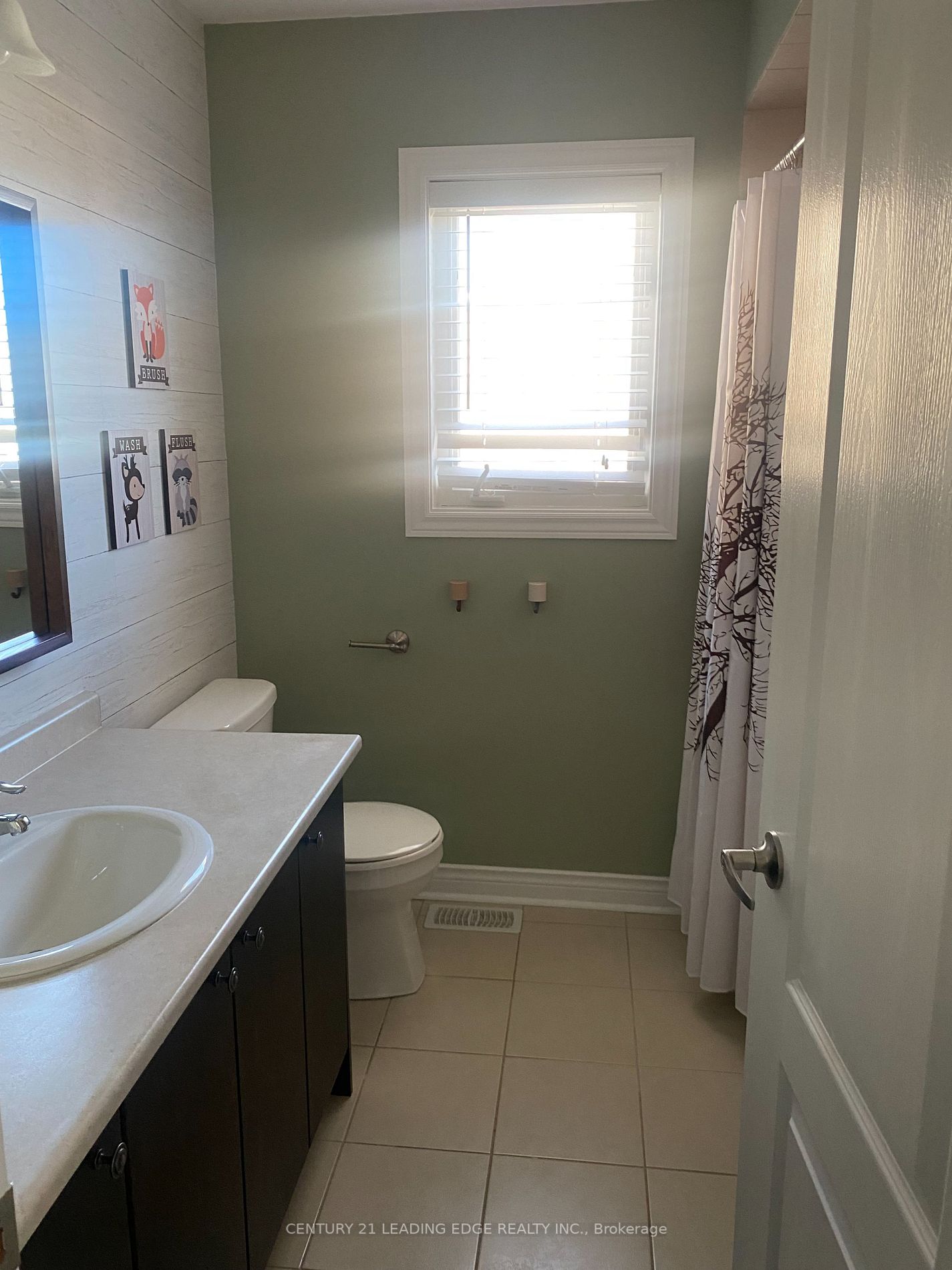 25 Keith-Wright Cres
