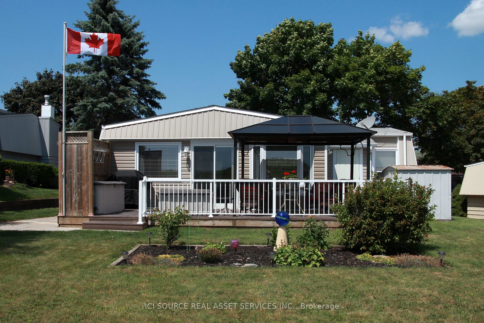 9 Bluffs Rd
