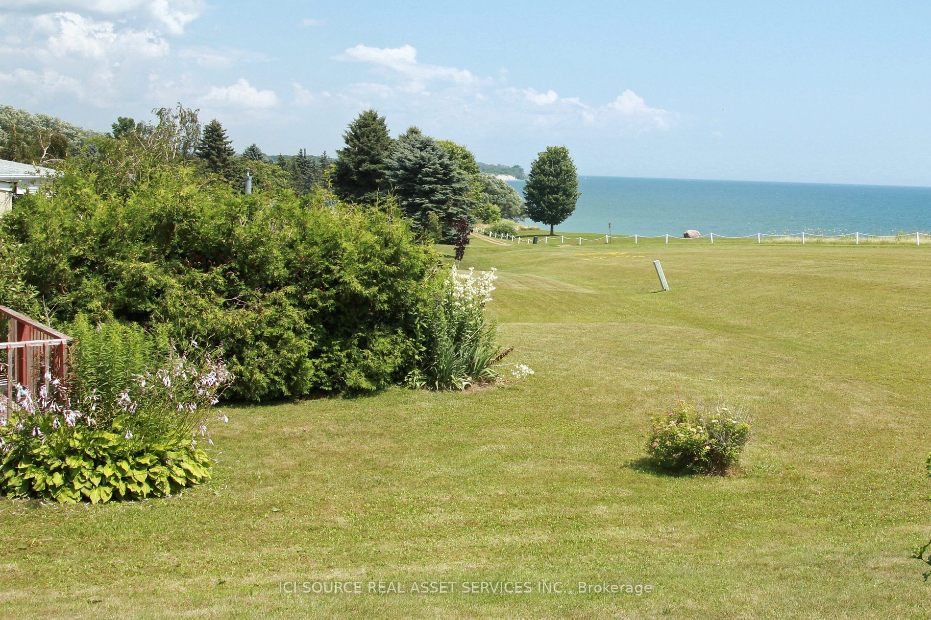 9 Bluffs Rd
