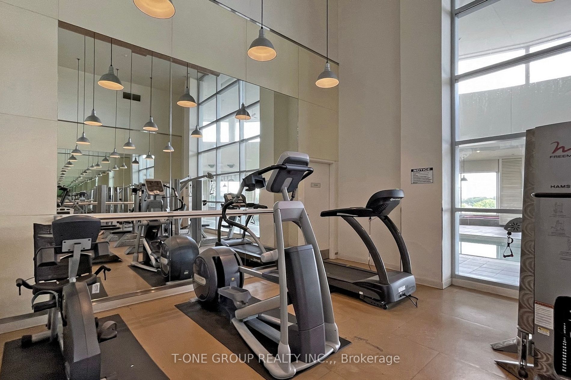 36 Lee Centre Dr, #2311