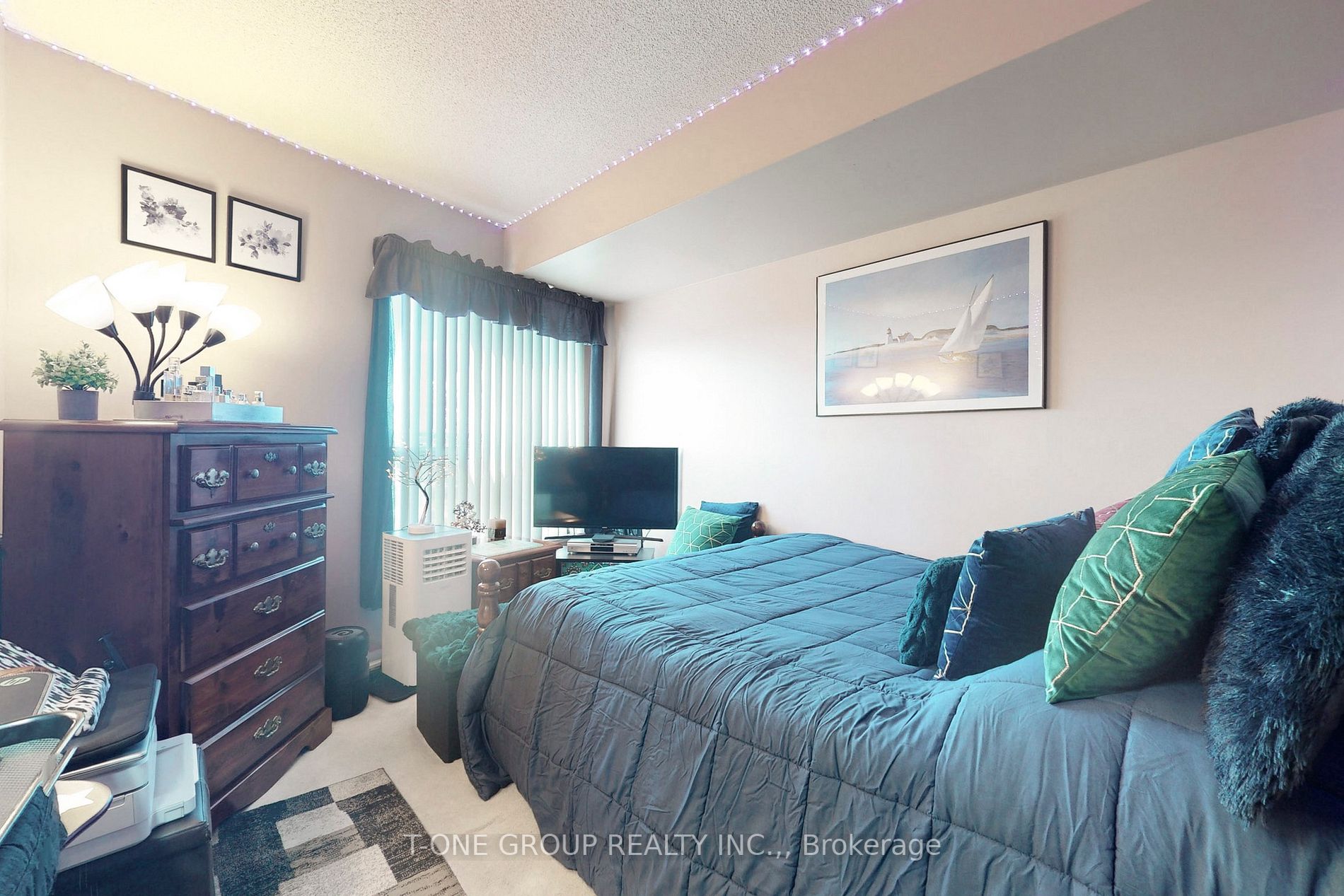 36 Lee Centre Dr, #2311
