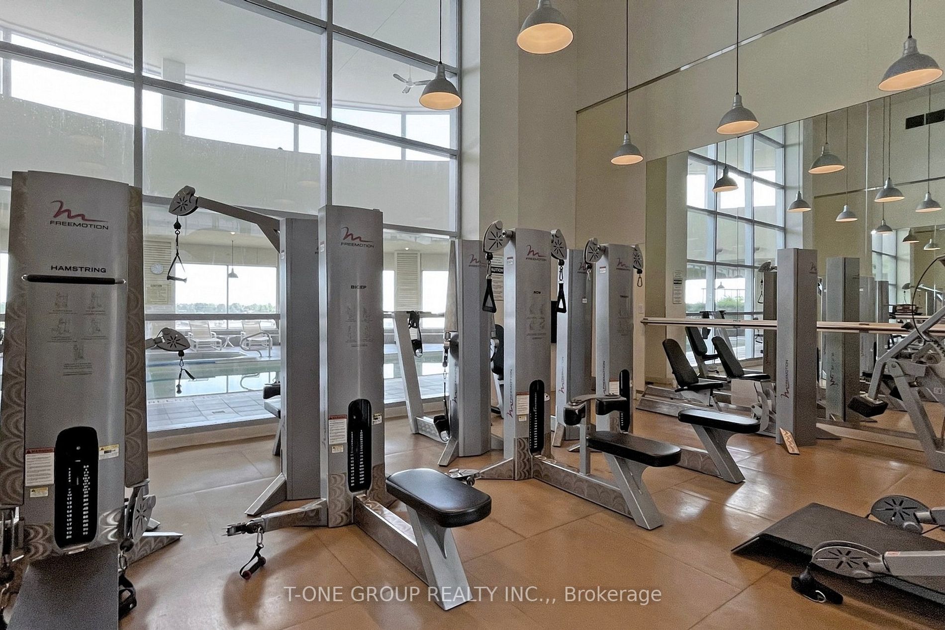 36 Lee Centre Dr, #2311