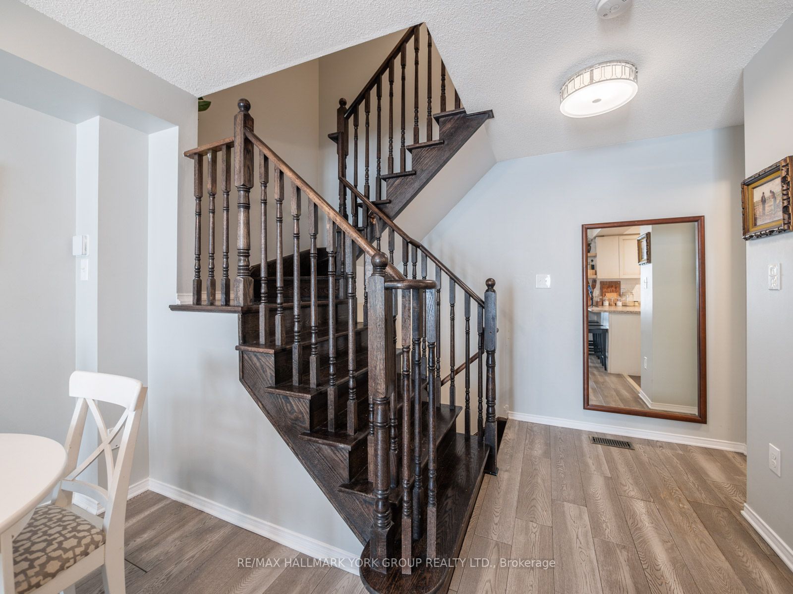 36 Linnell St