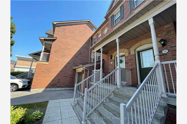 575 Steeple Hill, Pickering