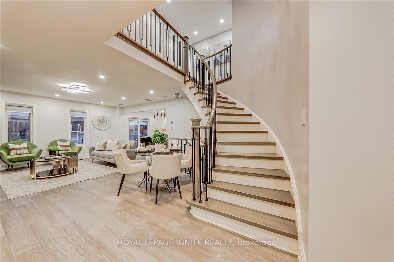 95 Baycliffe Drive