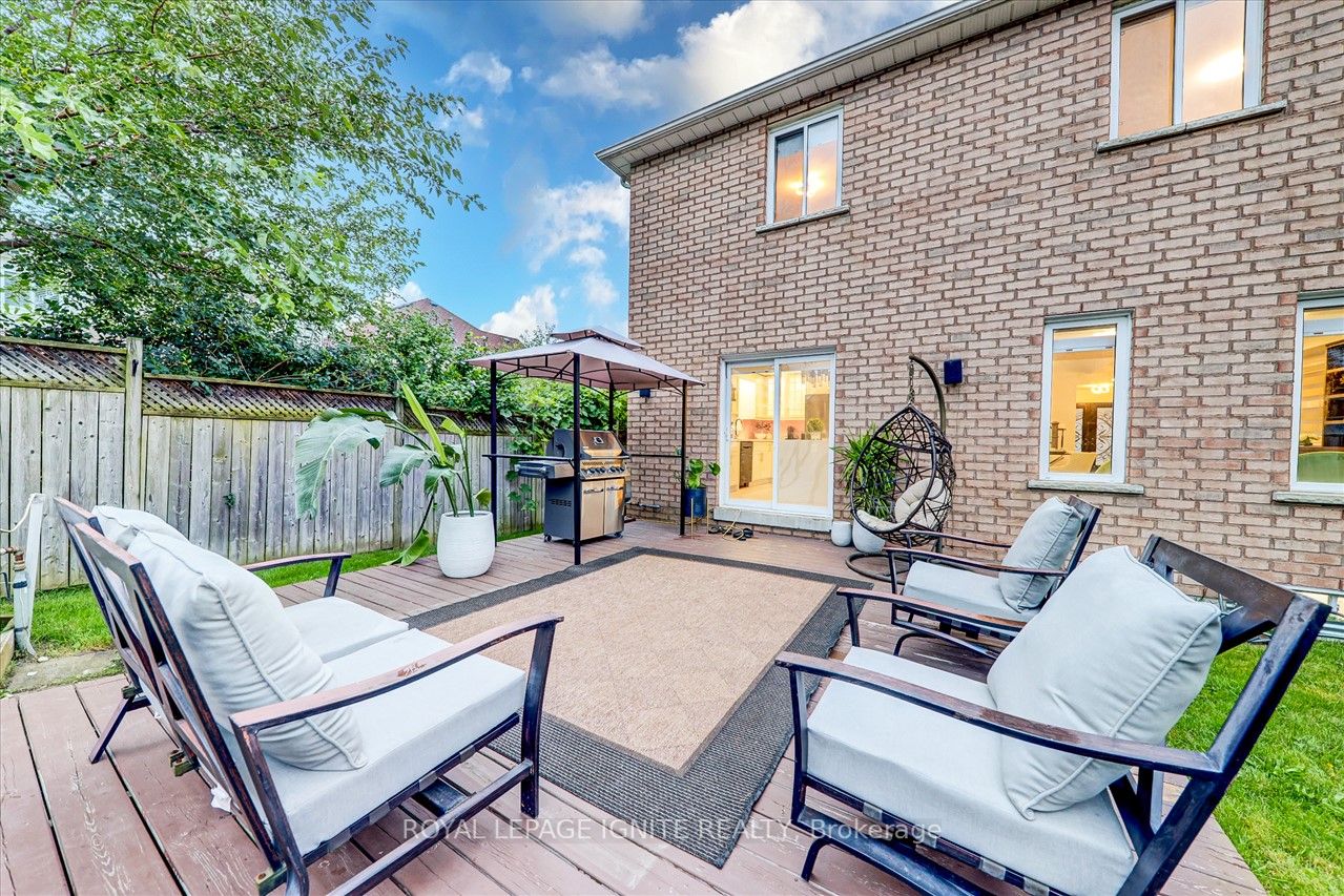 95 Baycliffe Drive