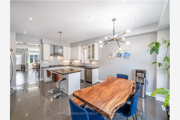 398 Old Harwood Ave, Ajax