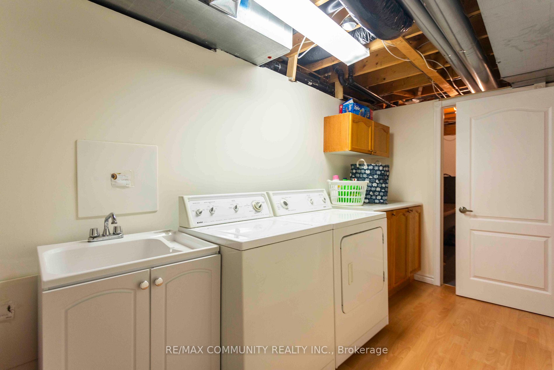 43 Creekwood Cres