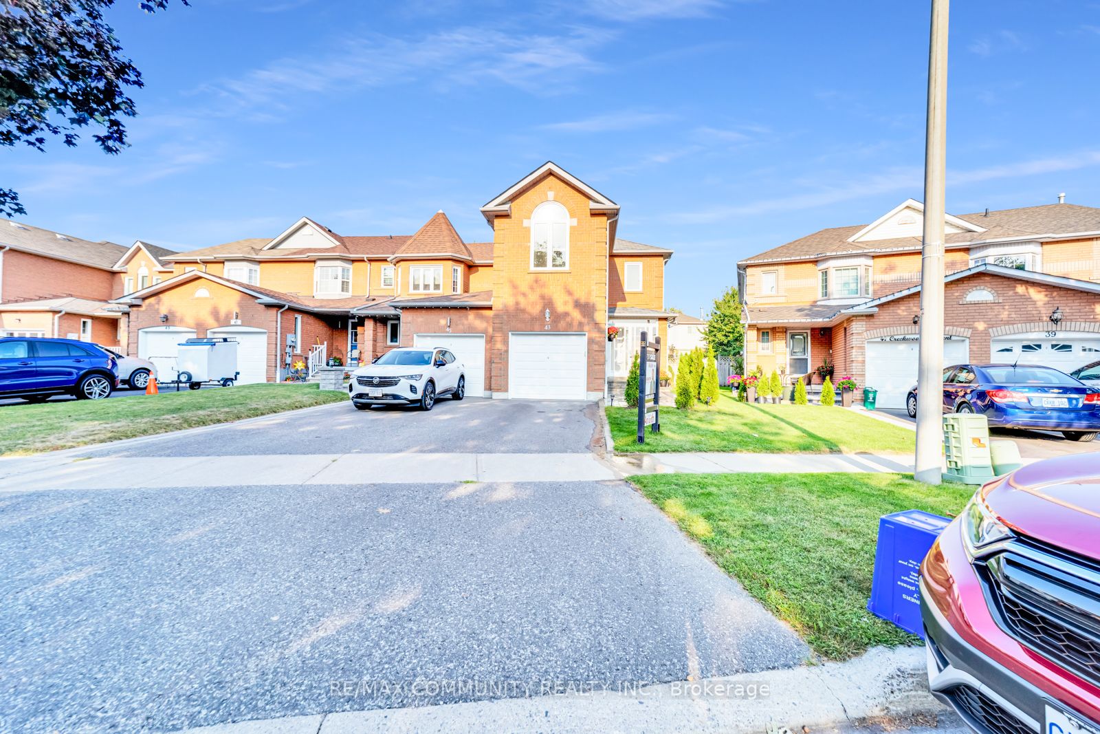 43 Creekwood Cres