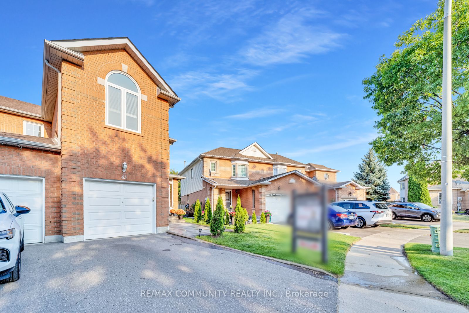 43 Creekwood Cres