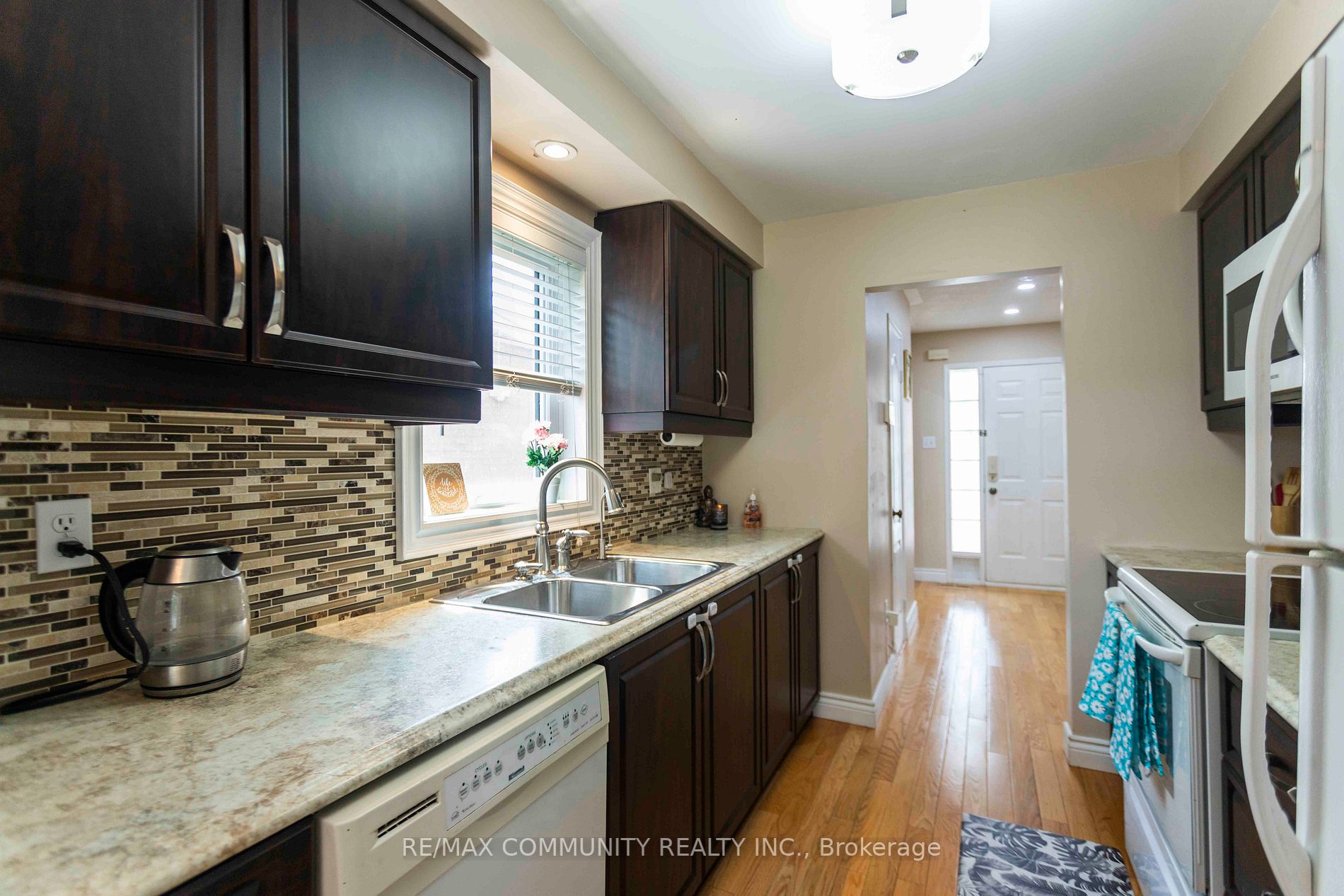 43 Creekwood Cres