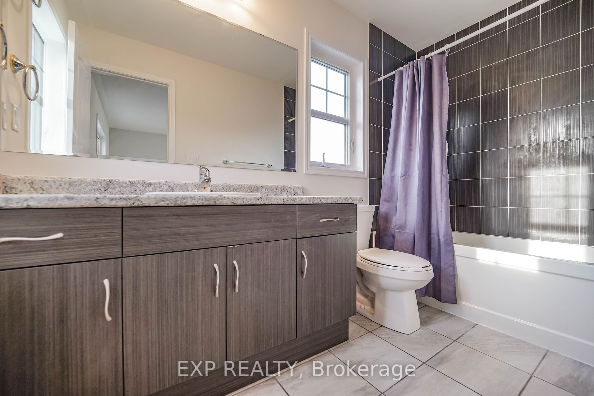 2432 Fall Harvest Cres