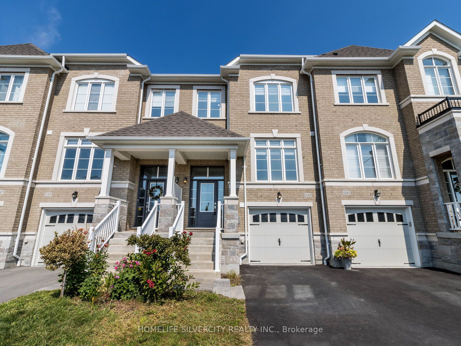 1183 Cactus Cres