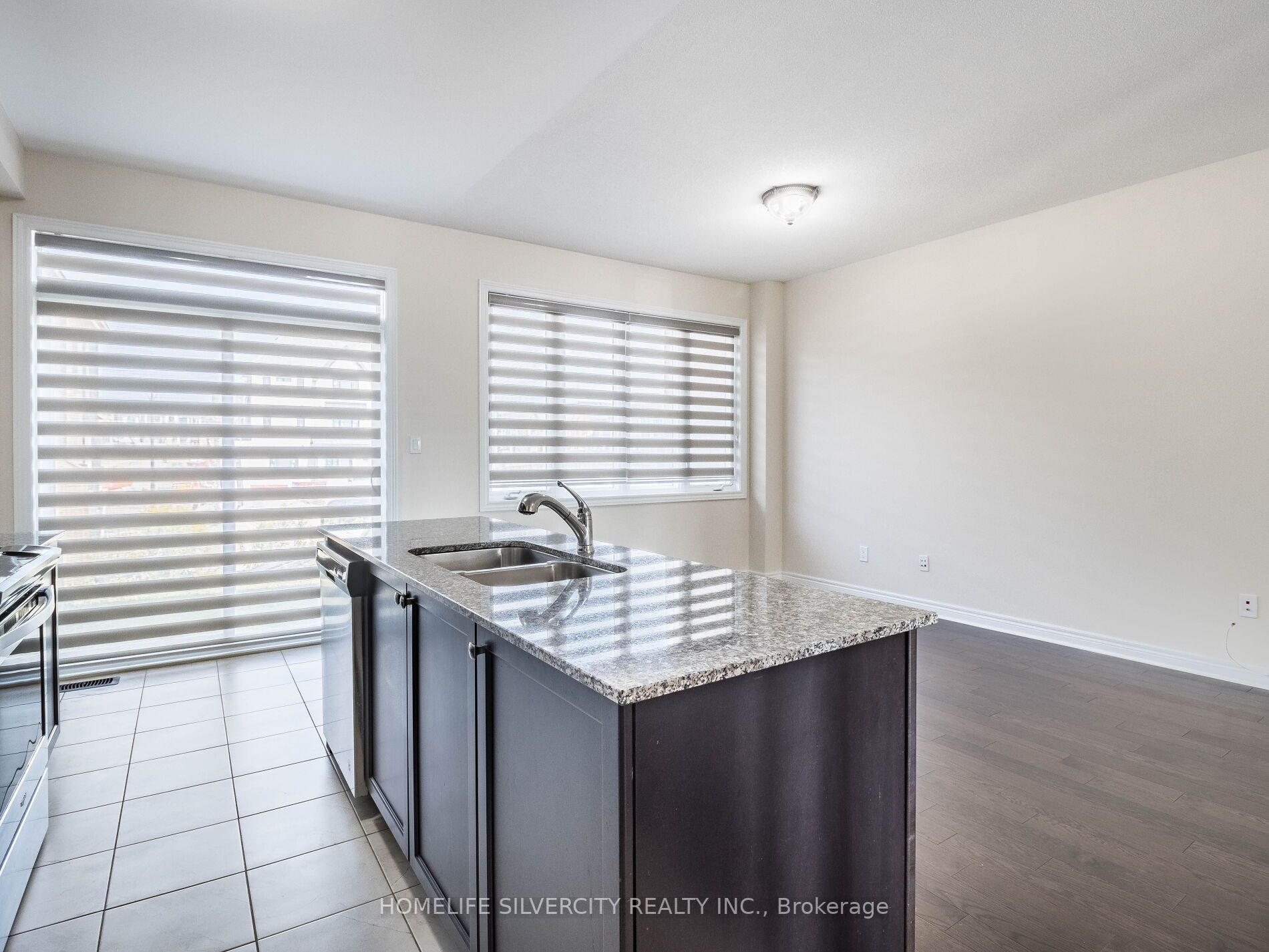 1183 Cactus Cres