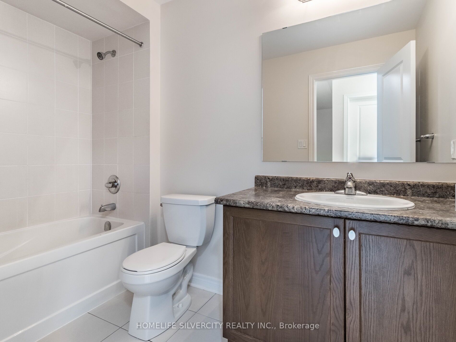 1183 Cactus Cres