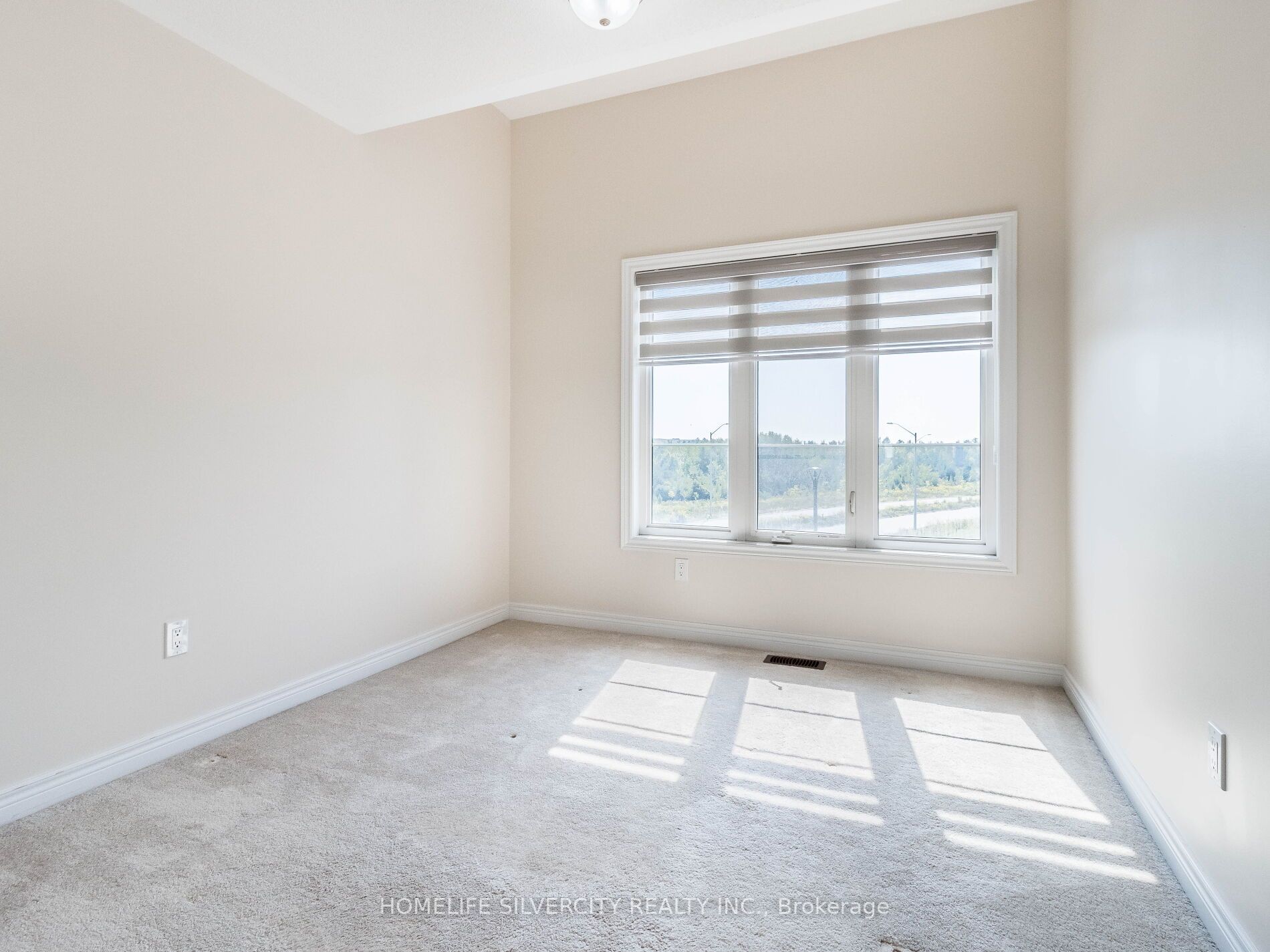 1183 Cactus Cres