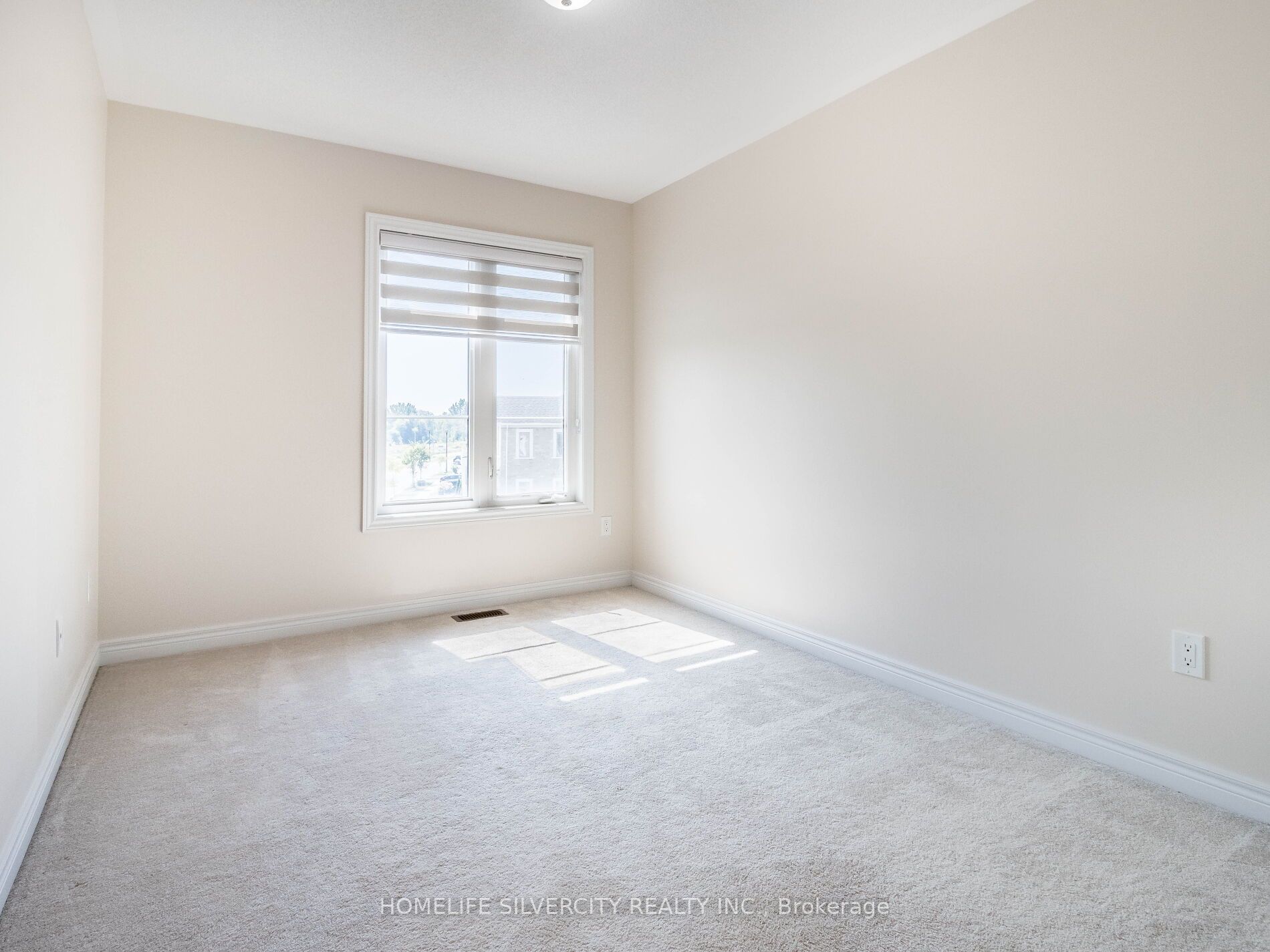 1183 Cactus Cres